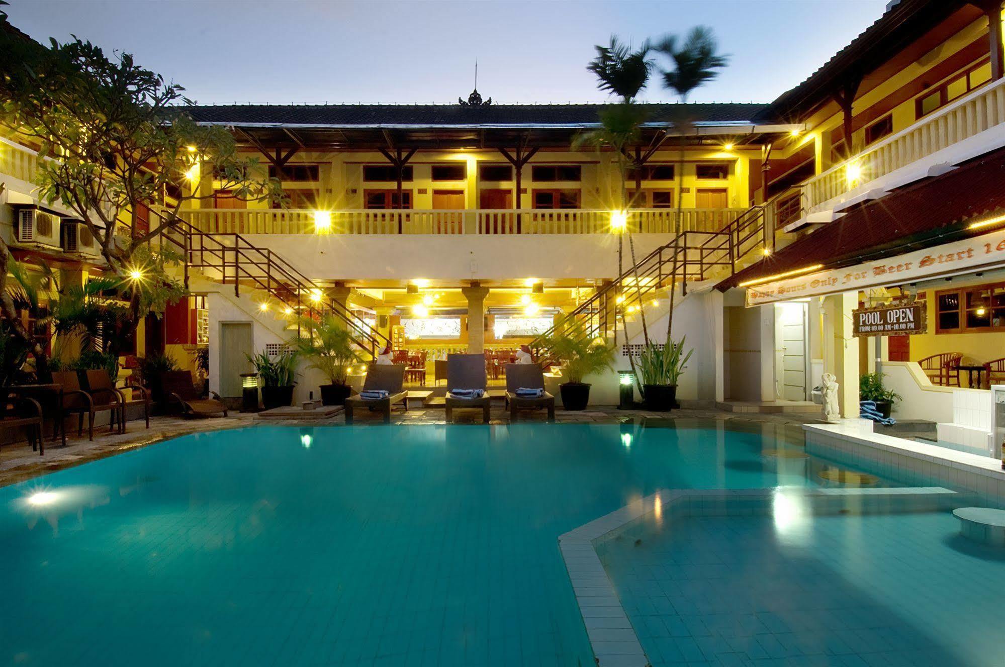 Rosani Hotel كوتا المظهر الخارجي الصورة